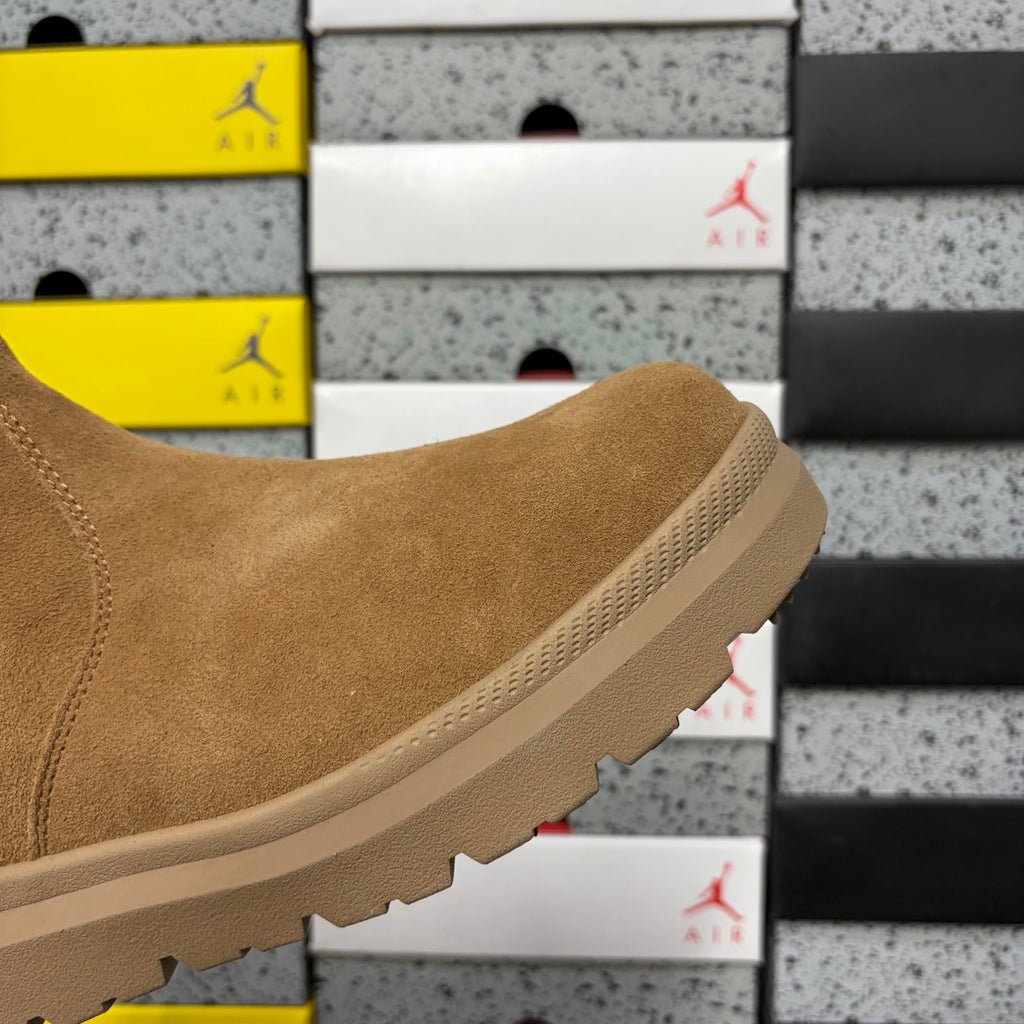 UGG Burleigh Chelsea Boot – Chestnut (Style 2050) | Sizes 39–44
