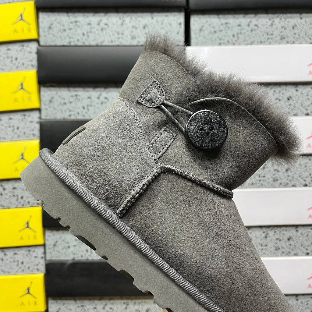 UGG Mid-Calf Snow Boot – Grey (Style 1016422) | Sizes 35–40