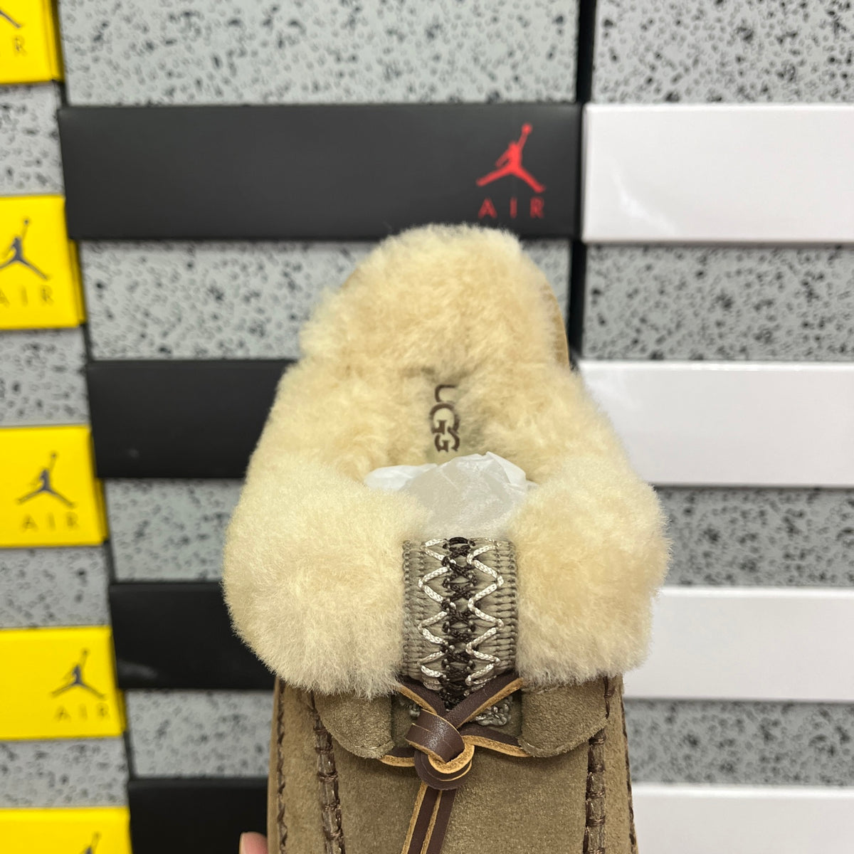 UGG Alpine Slipper – Walnut (Style W1158260) | Sizes 35–40