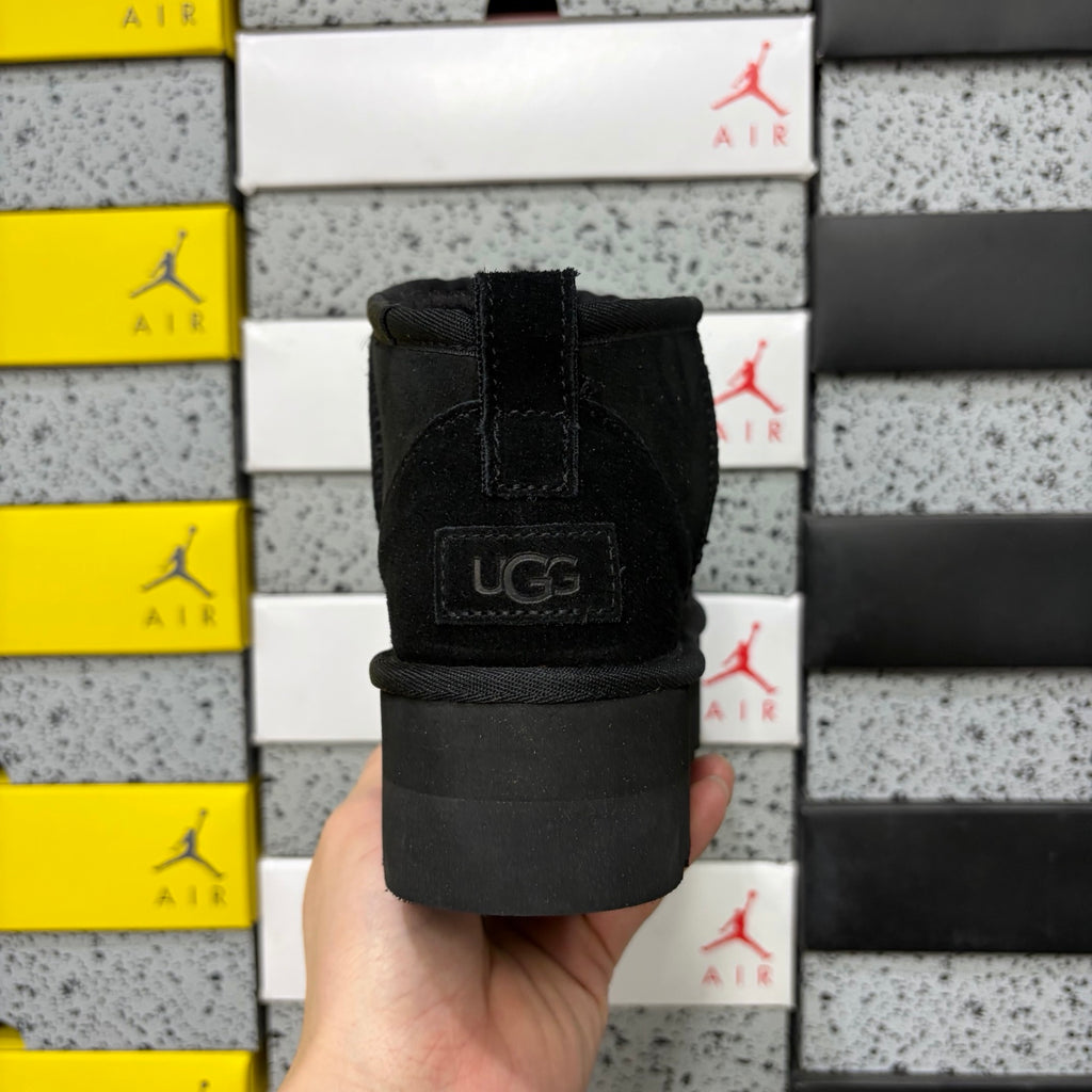 UGG Snow Boots 5092 – Black | 3cm | Sizes 35-40