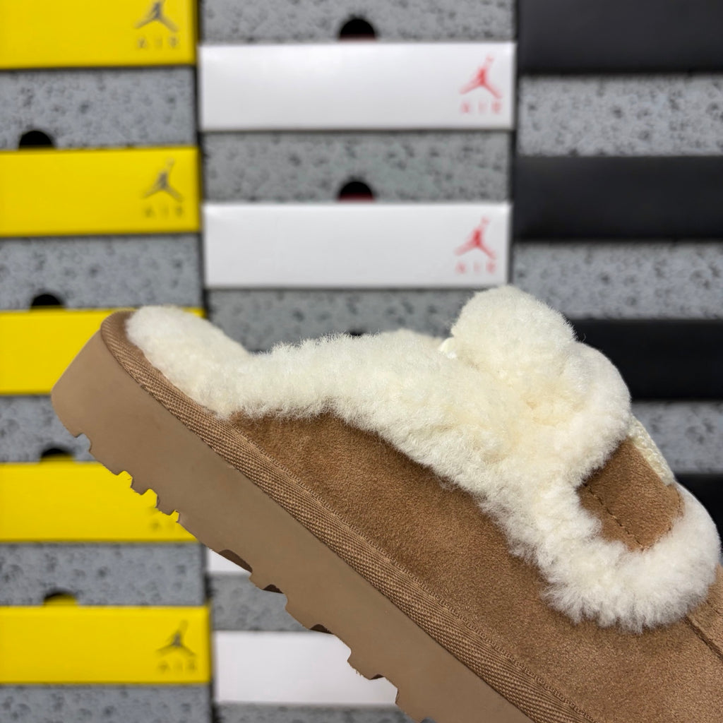 UGG Embroidered Slipper – Chestnut (Style 5095) | Sizes 35–40