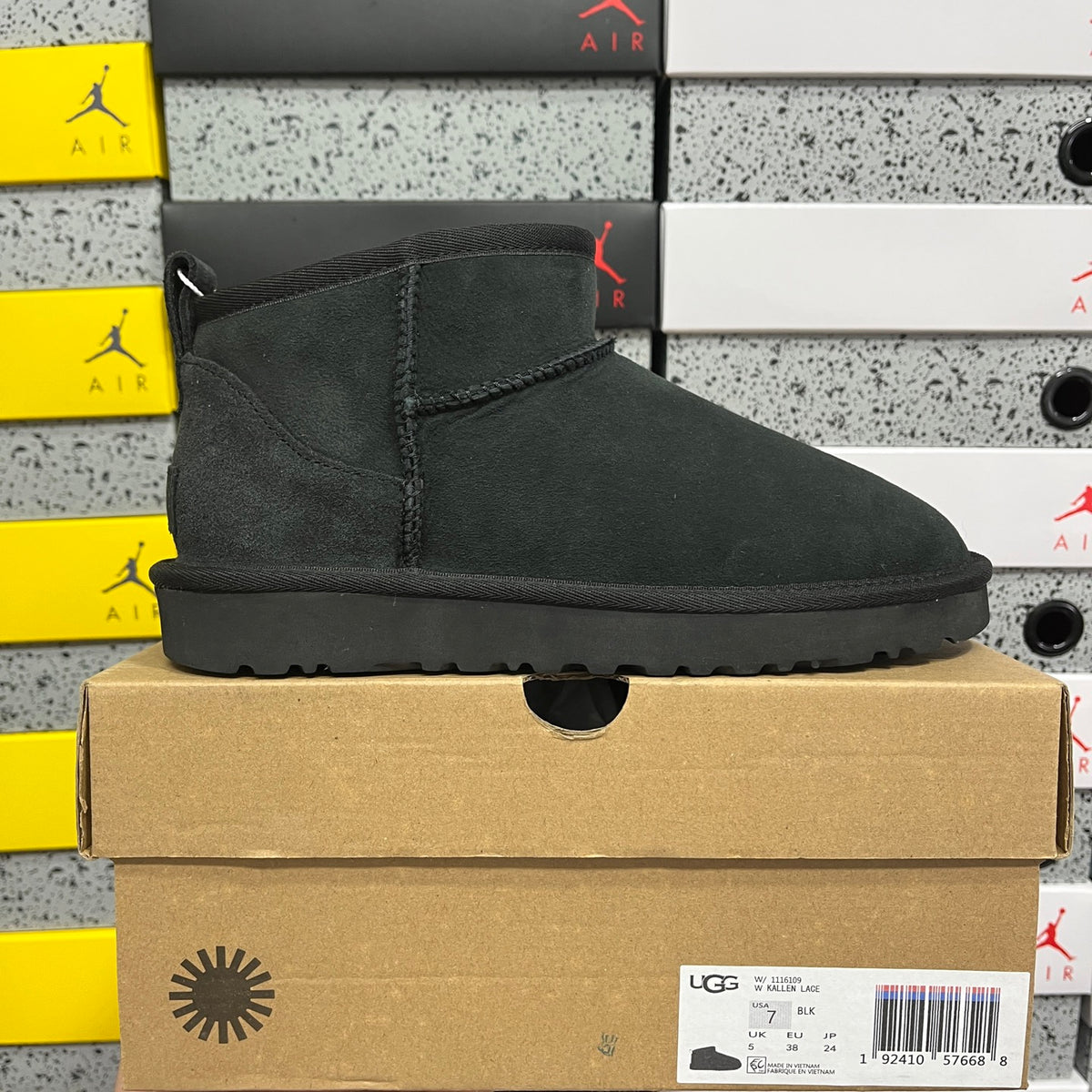 UGG Classic Mini Boot – Black (Style W1116109) | Sizes 35–44