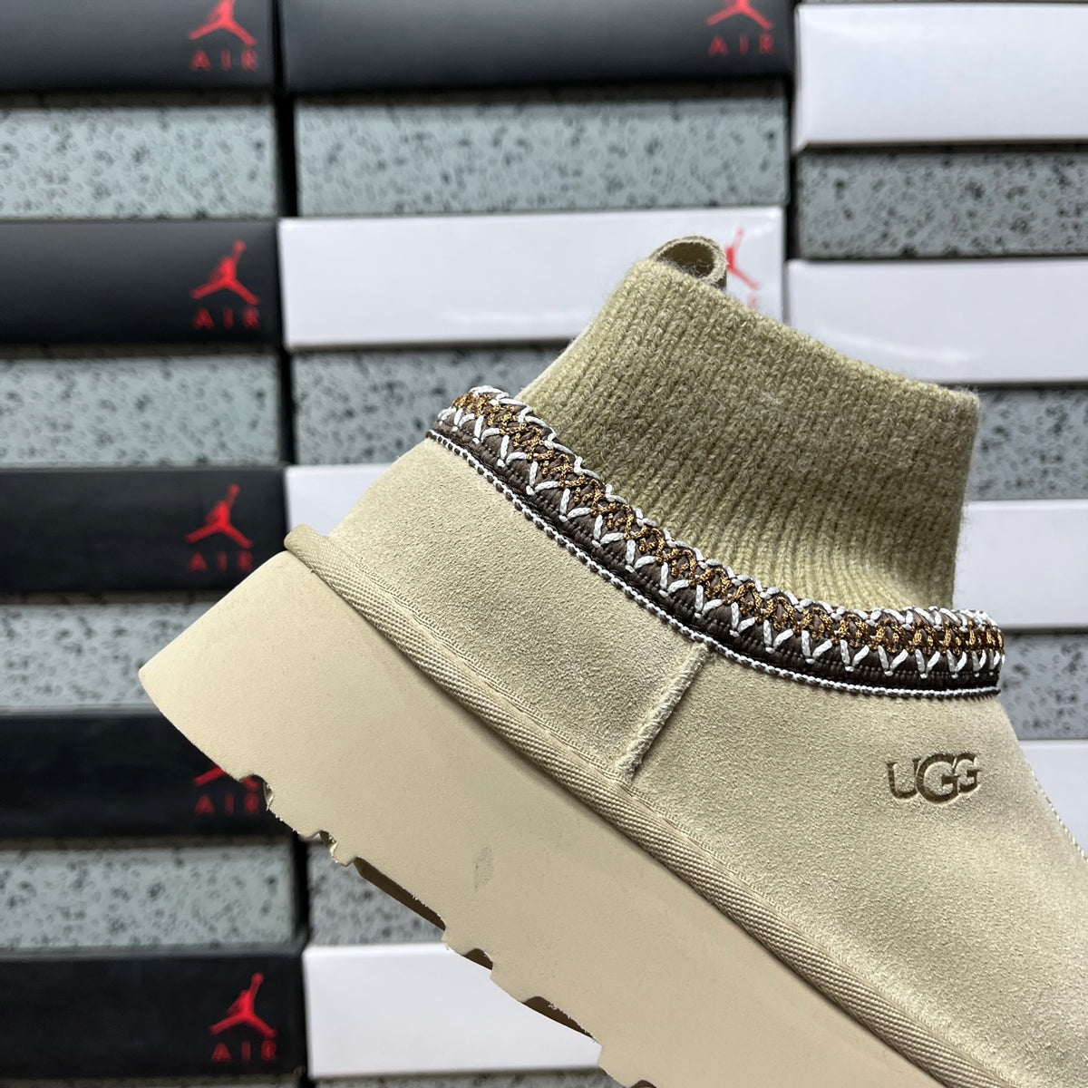 UGG Mid-Calf Snow Boot – Mustard Seed (Style 1122556) | Sizes 35–41