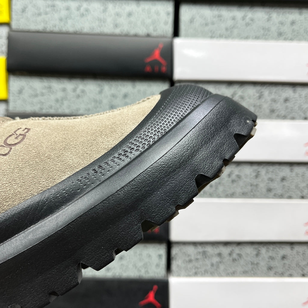 UGG Snow Boot – Misty Grey, Black Sole (Style 1144096) | Sizes 35–45