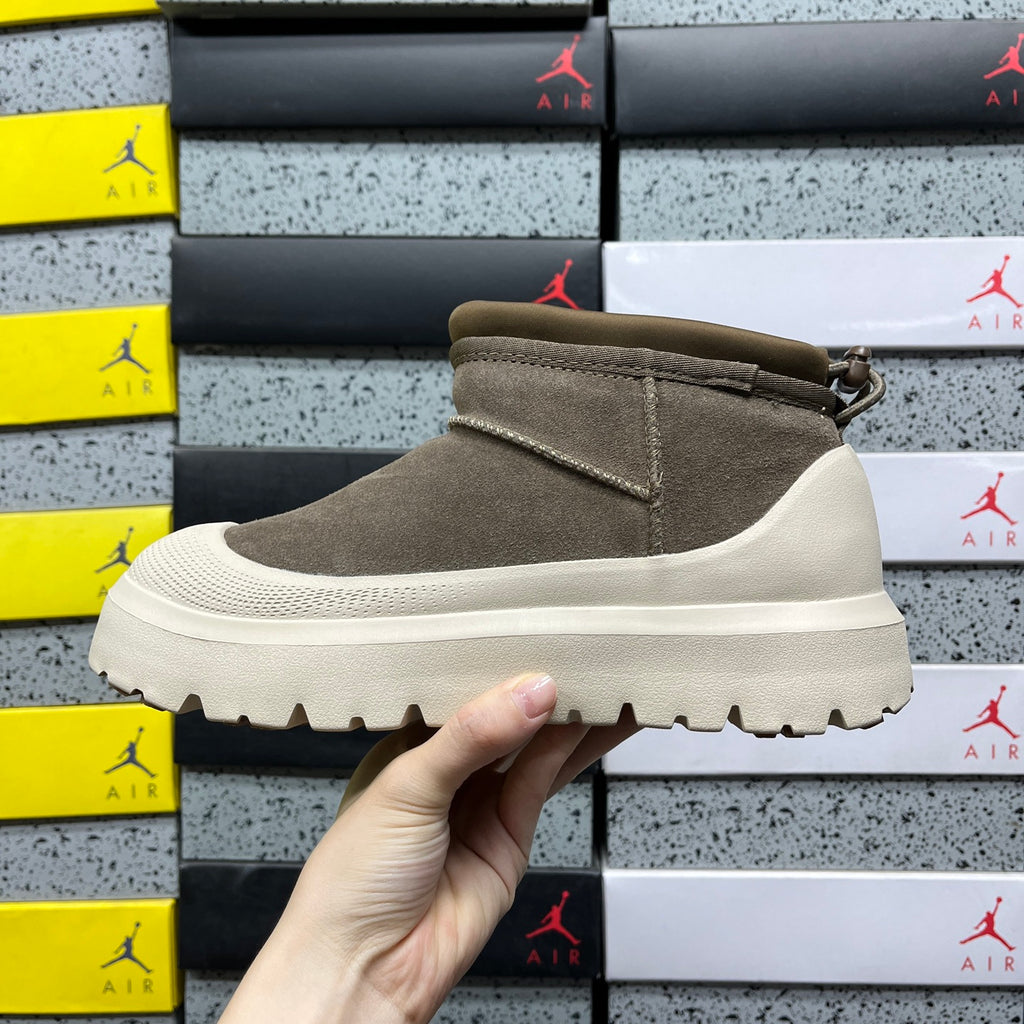 UGG Mid-Calf Snow Boot – Green (Style 1114196) | Sizes 35–45