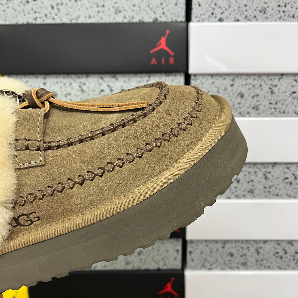 UGG Alpine Slipper – Walnut (Style W1158260) | Sizes 35–40
