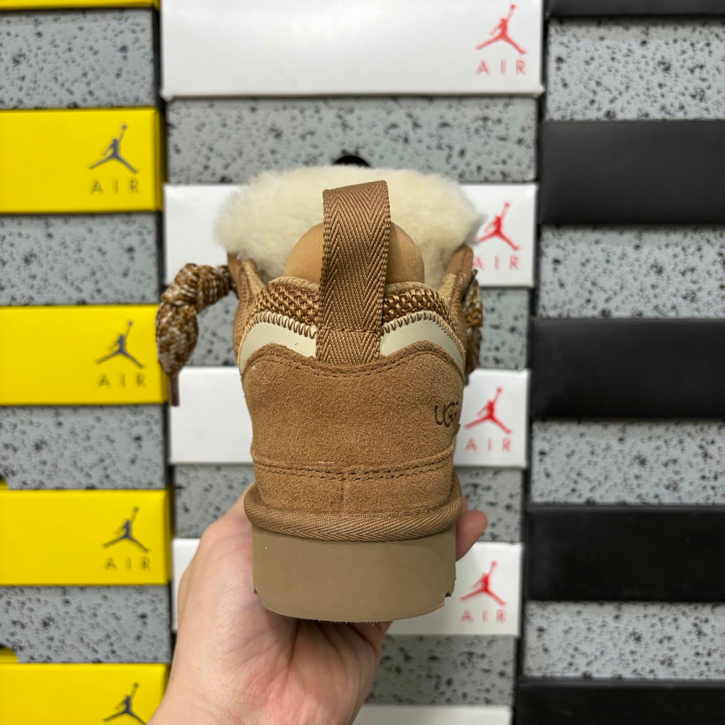 UGG Mel Low Slip-On Boot – Chestnut (Style 4032) | Sizes 35–44