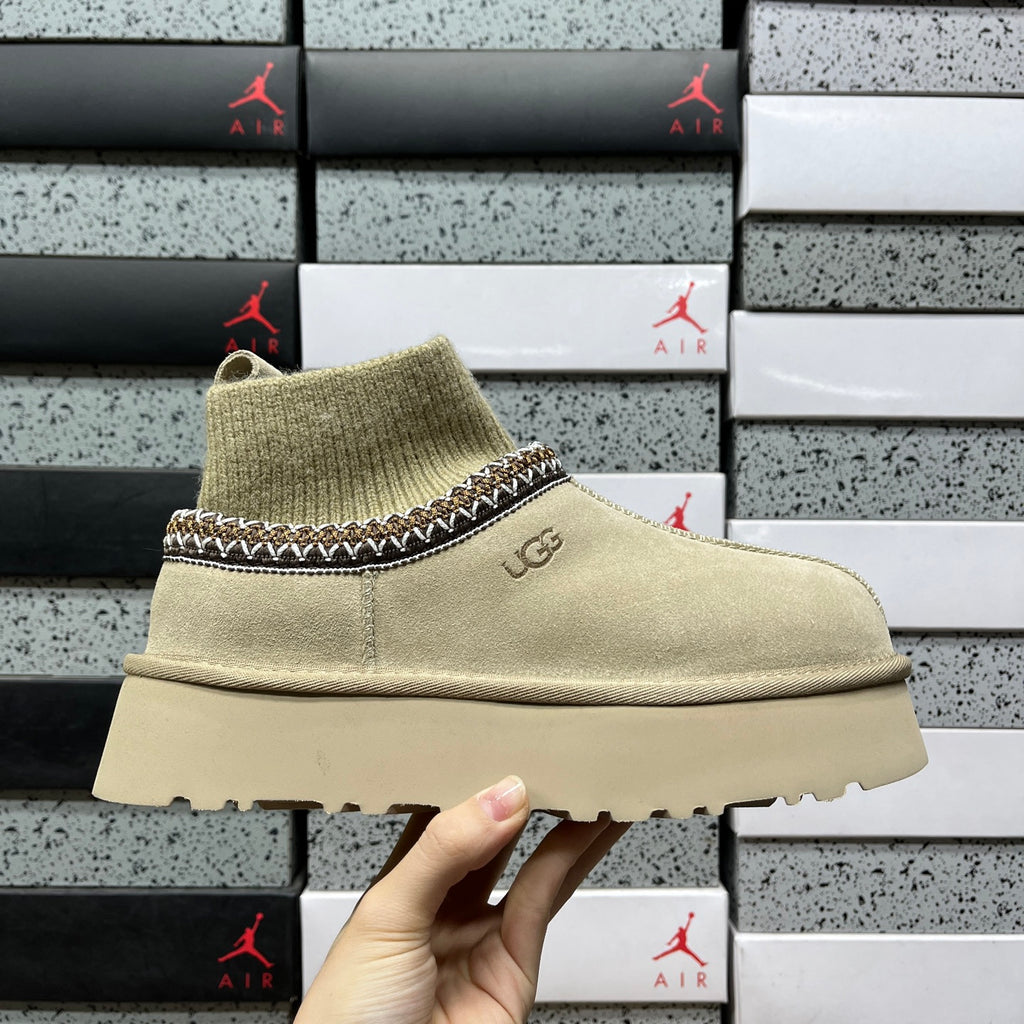 UGG Mid-Calf Snow Boot – Mustard Seed (Style 1122556) | Sizes 35–41