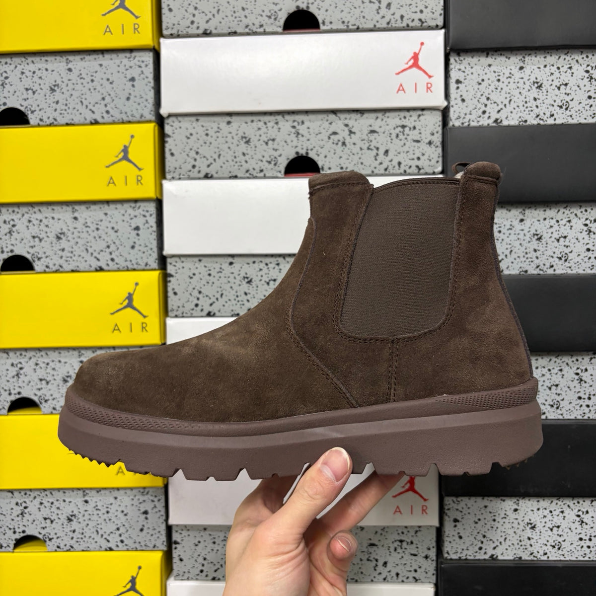 UGG Burleigh Chelsea Boot – Chocolate (Style 2050) | Sizes 39–44