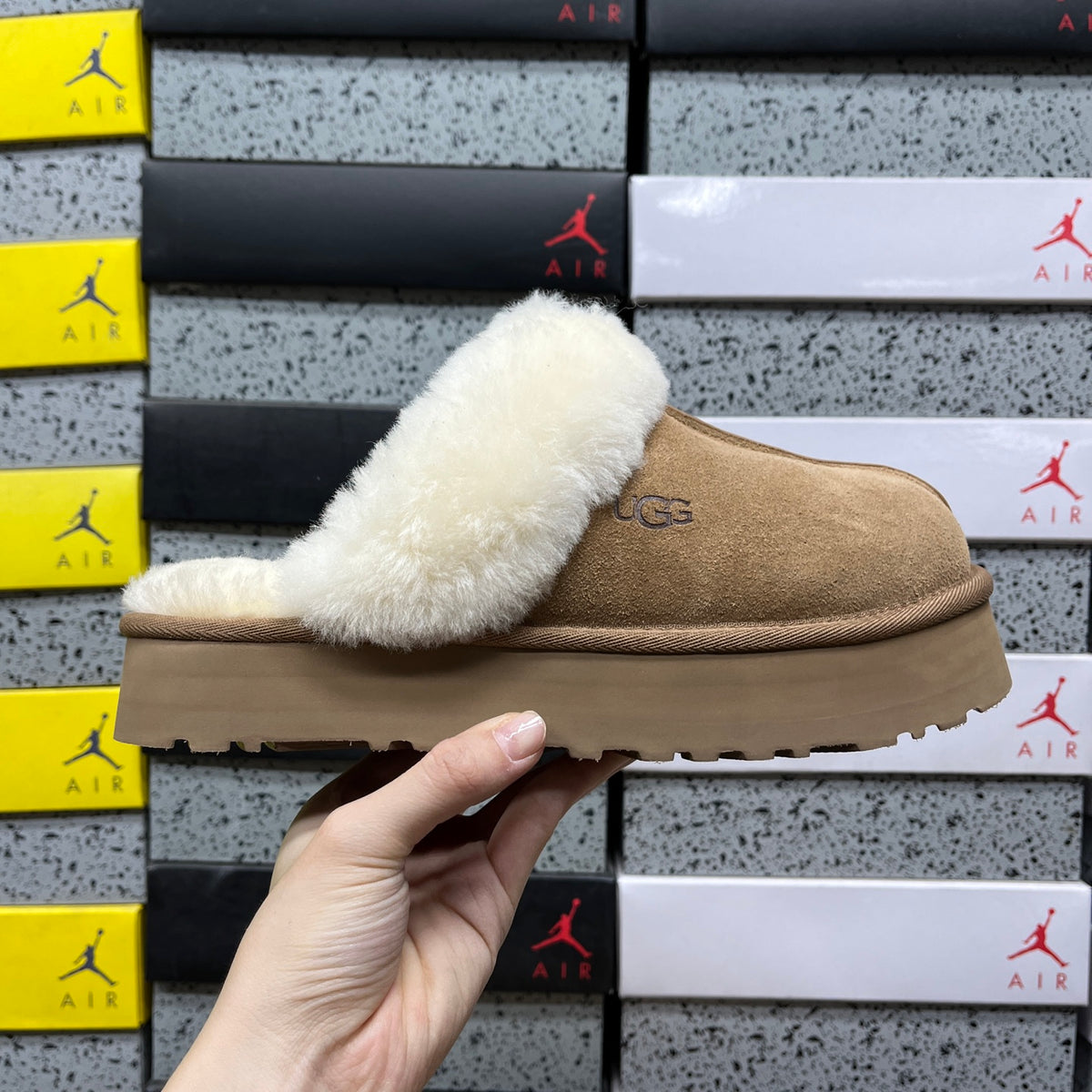 UGG Mid-Calf Snow Boot – Chestnut (Style 1122550) | Sizes 35–40