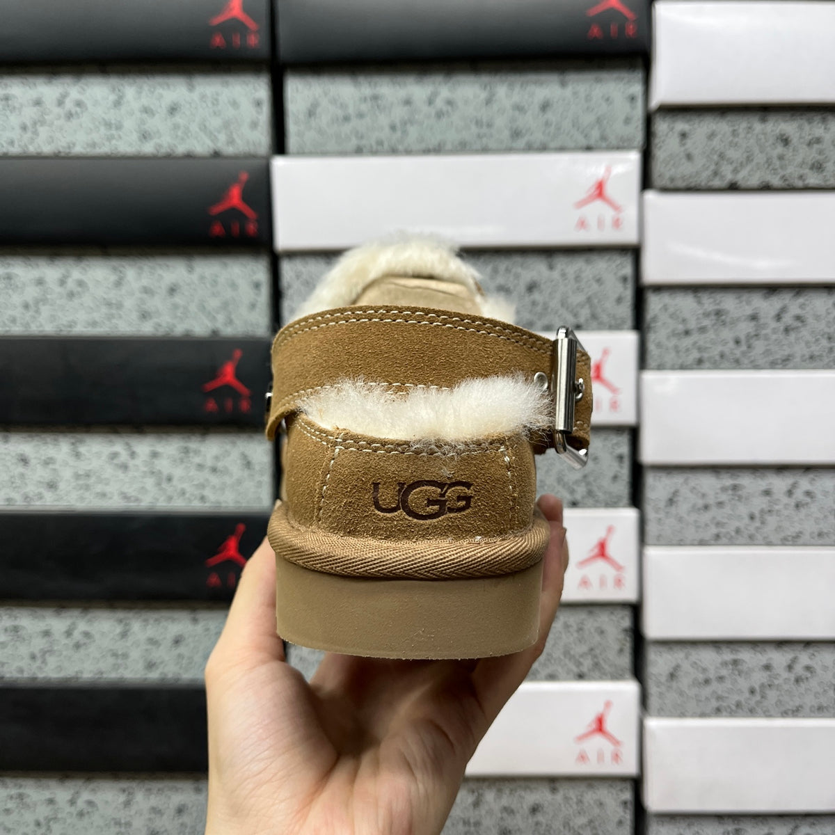 UGG Snow Boot – Chestnut (Style 1180251) | Sizes 35–40