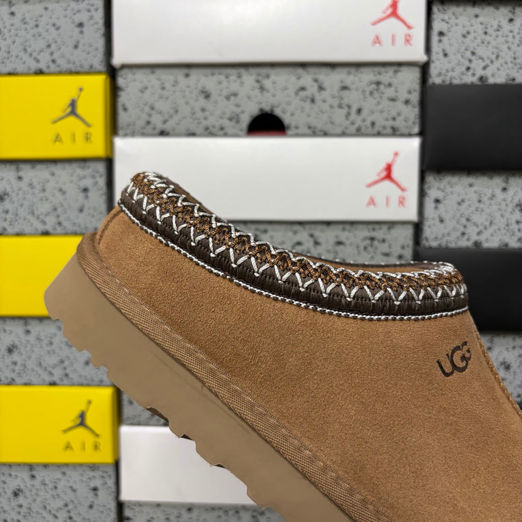 UGG Tazz Ethnic Slipper – Chestnut (Style 5955) | Sizes 35–44