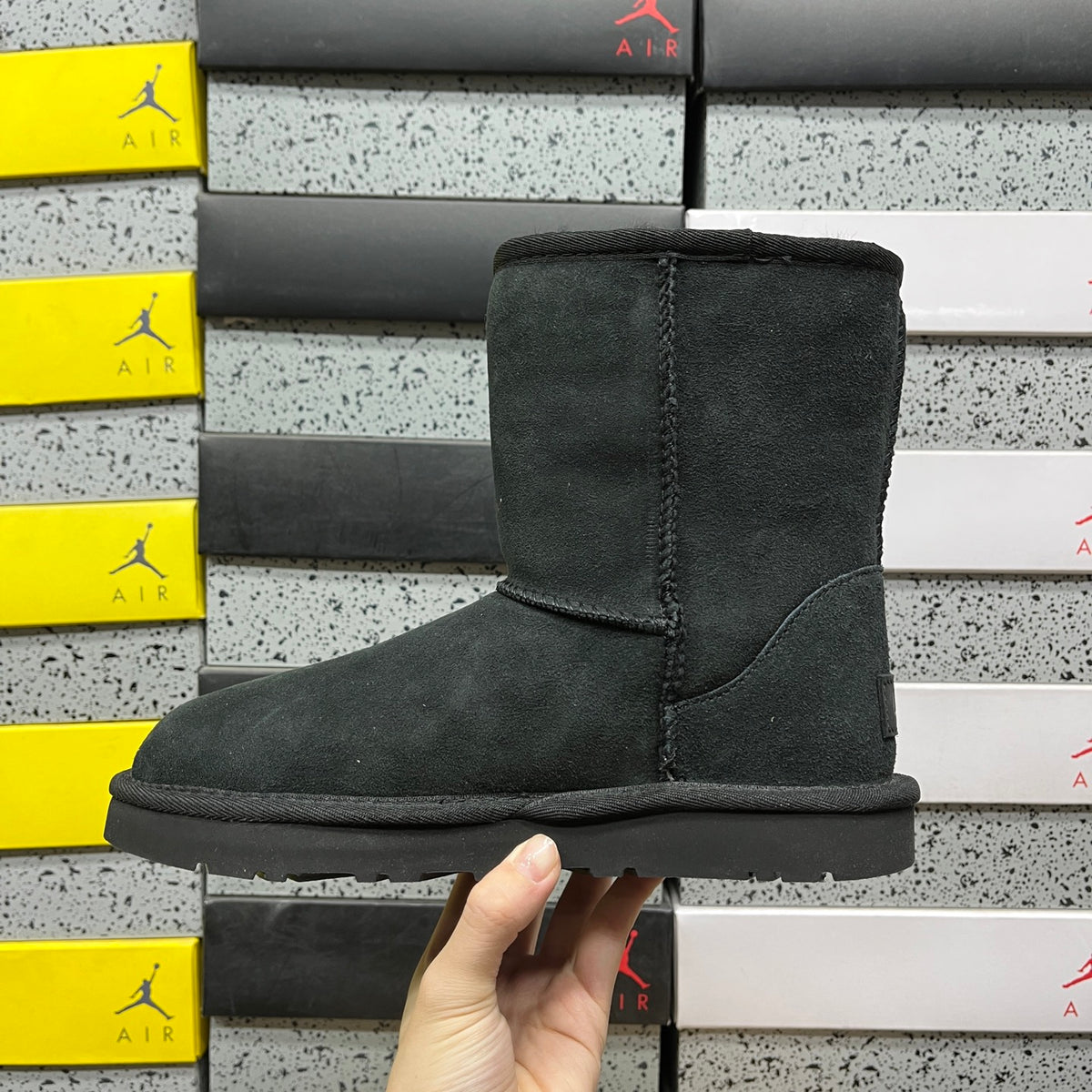 UGG Mid-Calf Snow Boot – Black (Style 1016223) | Sizes 35–40