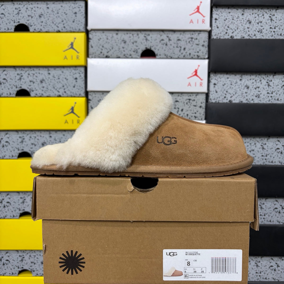 UGG Flat Slide Slipper – Chestnut (Style 2550) | Sizes 35–40