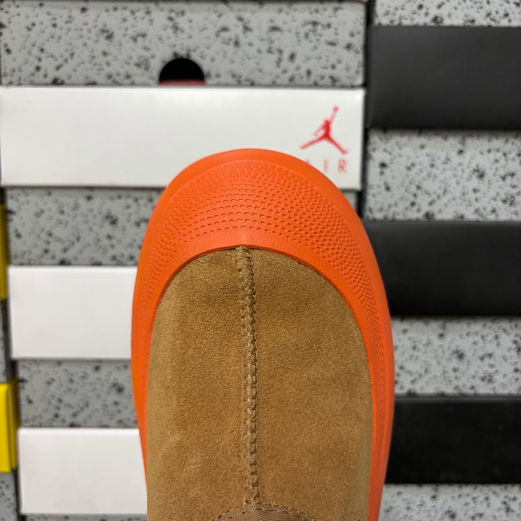 UGG Tasman Low Slipper – Chestnut/Orange (Style 4096) | Sizes 39–44