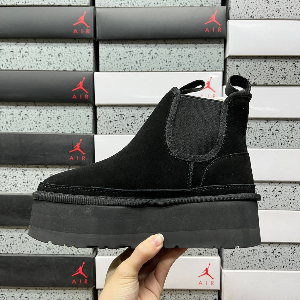UGG Mid-Calf Snow Boot – Black (Style 1134526) | Sizes 35–40