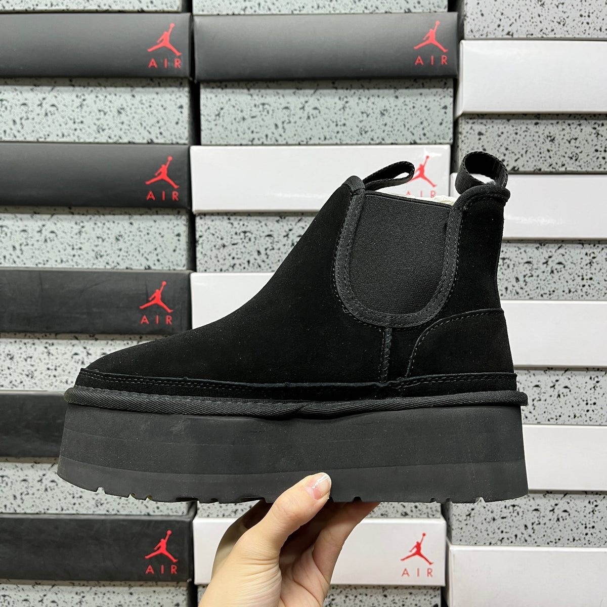 UGG Mid-Calf Snow Boot – Black (Style 1134526) | Sizes 35–40