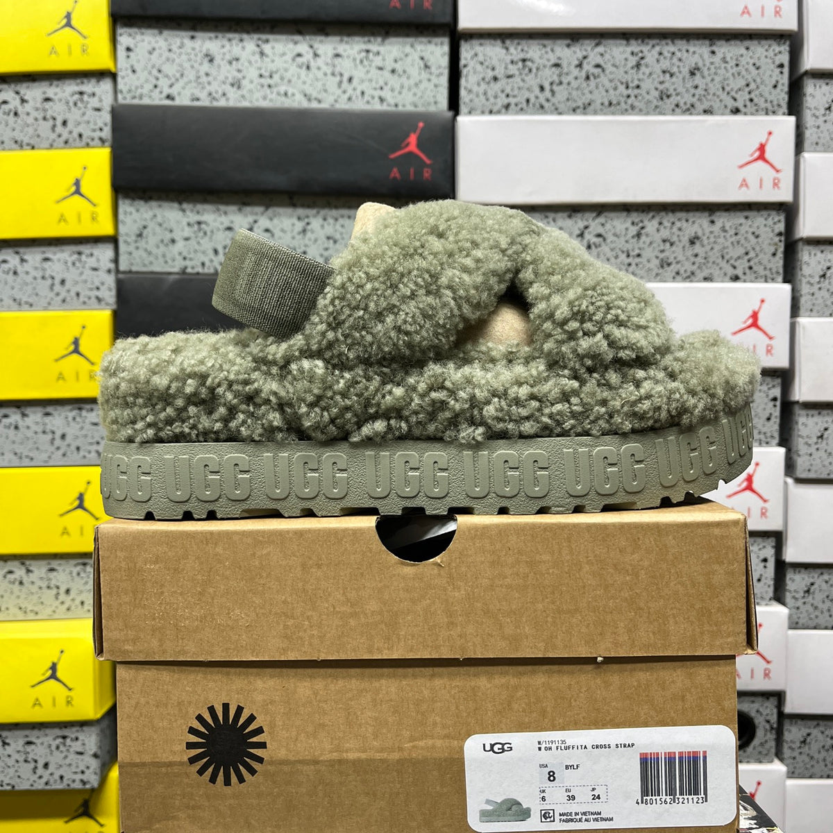 UGG Snow Boot – Green (Style 1191135) | Sizes 35–40