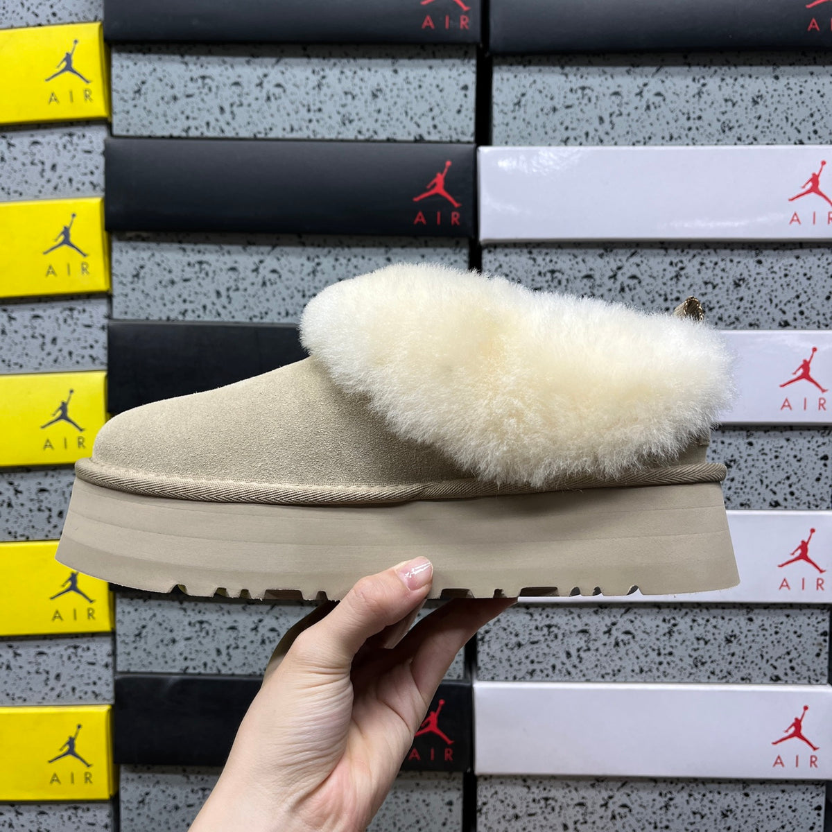 UGG Snow Boot – Sand (Style 1171393) | Sizes 35–40