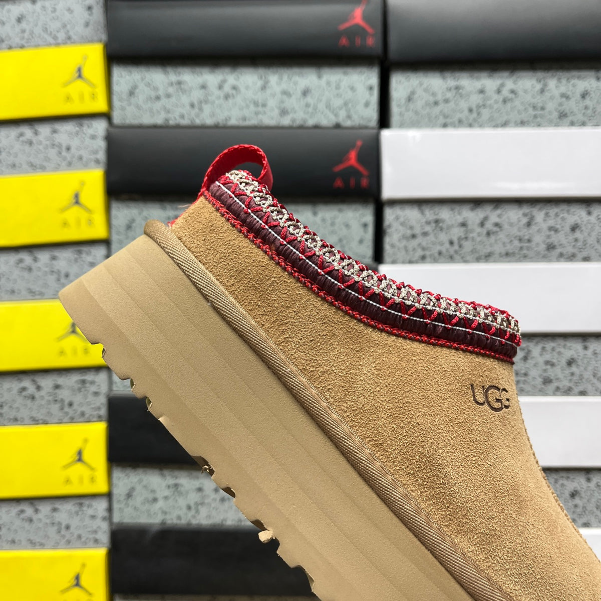 UGG Mid-Calf Snow Boot – Chestnut (Style 1122553) | Sizes 35–41