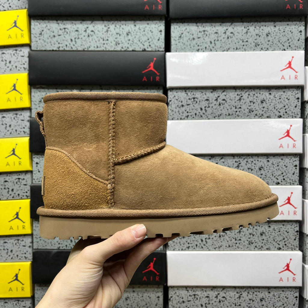 UGG Mid-Calf Snow Boot – Chestnut (Style 1016222) | Sizes 35–40