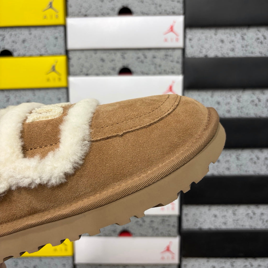 UGG Embroidered Slipper – Chestnut (Style 5095) | Sizes 35–40