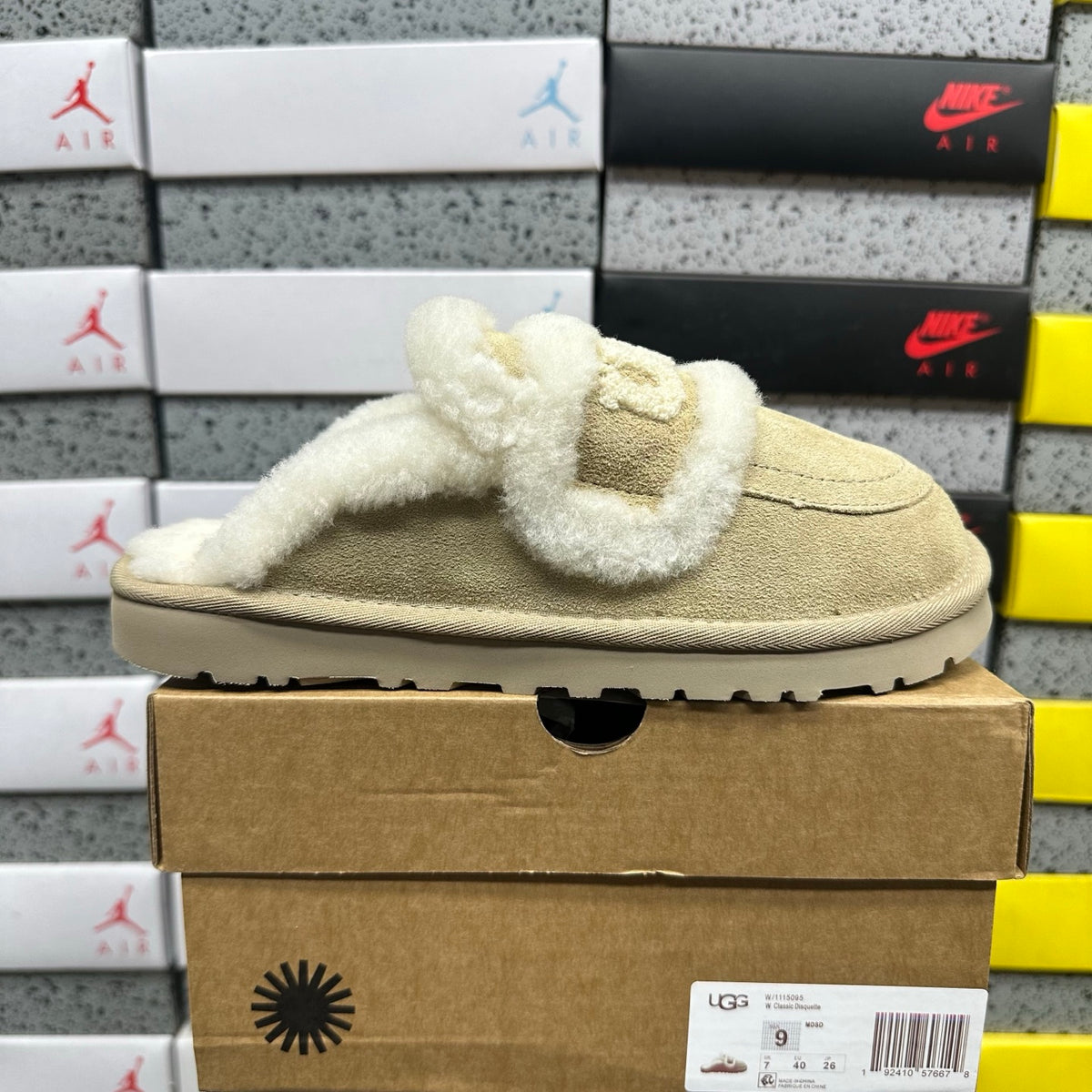 UGG Embroidered Slipper – Sand (Style 5095) | Sizes 35–40