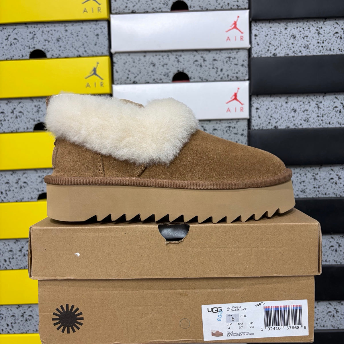 UGG Classic Festive Platform Boot – Chestnut (Style W1166733) | Sizes 35–40