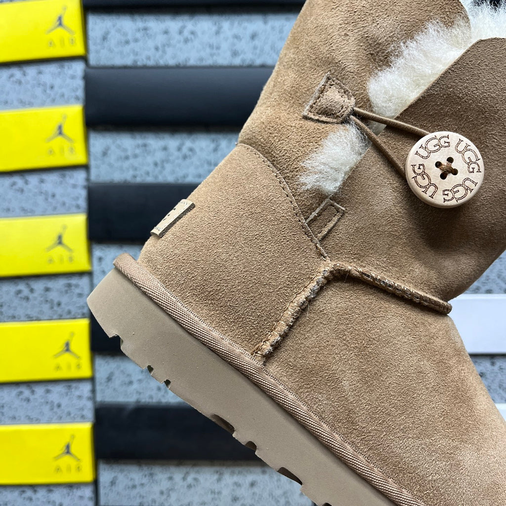 UGG Mid-Calf Snow Boot – Chestnut (Style 1016226) | Sizes 35–40