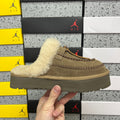 UGG Alpine Slipper – Walnut (Style W1158260) | Sizes 35–40