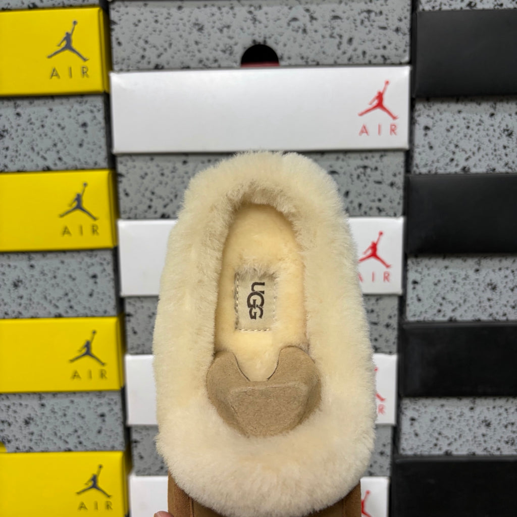 UGG Ansley Moccasin – Chestnut (Style W1171391) | Sizes 35–40