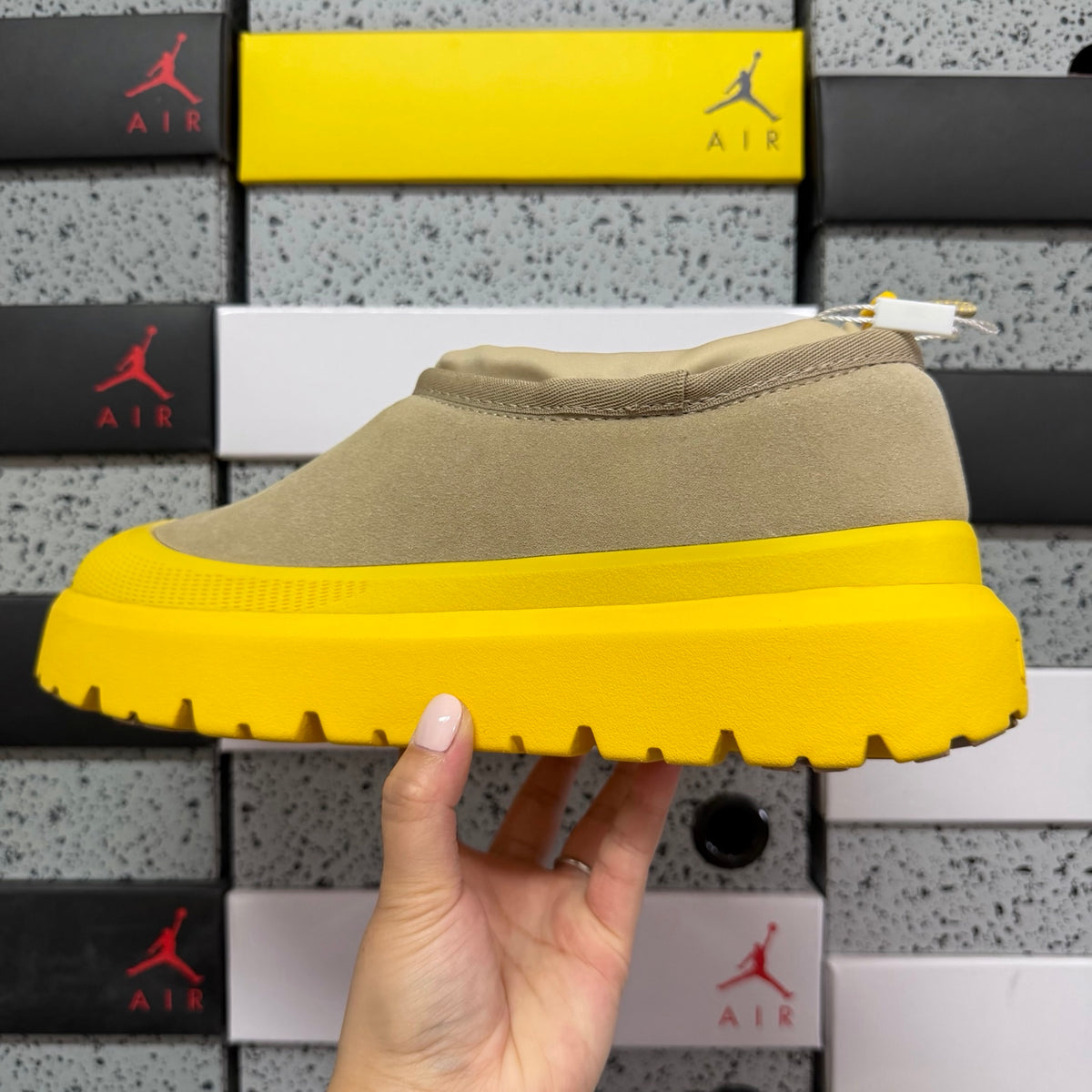 UGG Tasman Low Slipper – Yellow (Style 4096) | Sizes 39–44