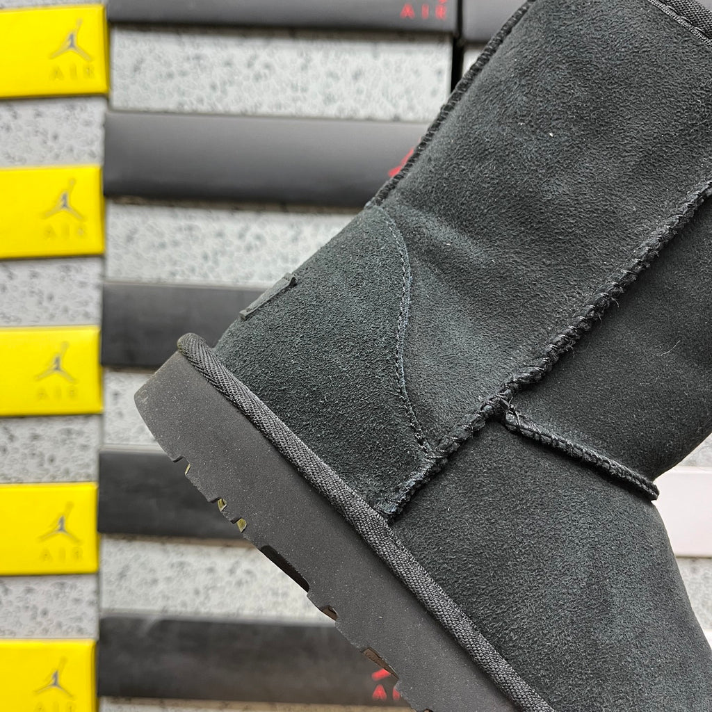 UGG Mid-Calf Snow Boot – Black (Style 1016223) | Sizes 35–40