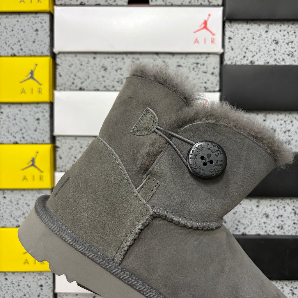 UGG Mid-Calf Boot 6422 – Gray | Wooden Button | Sizes 35-40