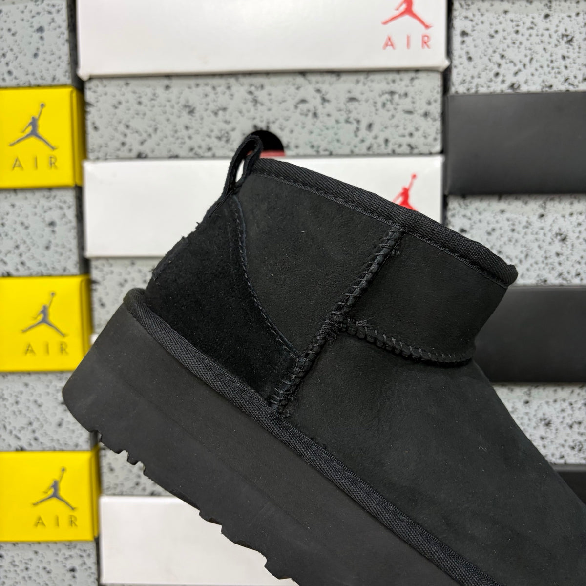 UGG Snow Boots 5092 – Black | 3cm | Sizes 35-40