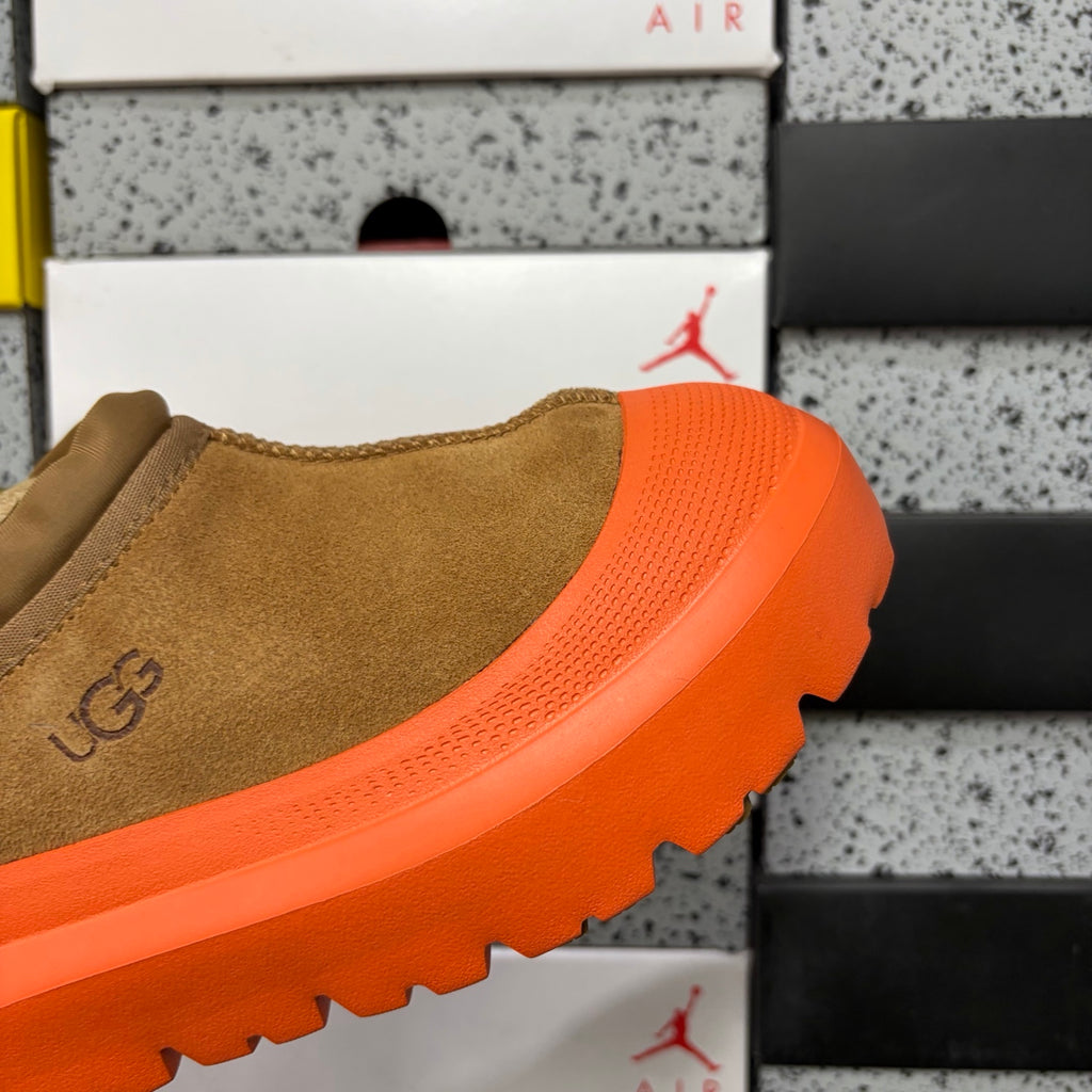 UGG Tasman Low Slipper – Chestnut/Orange (Style 4096) | Sizes 39–44