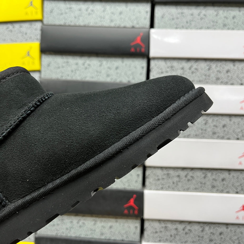 UGG Mid-Calf Snow Boot – Black (Style 1116109) | Sizes 35–40