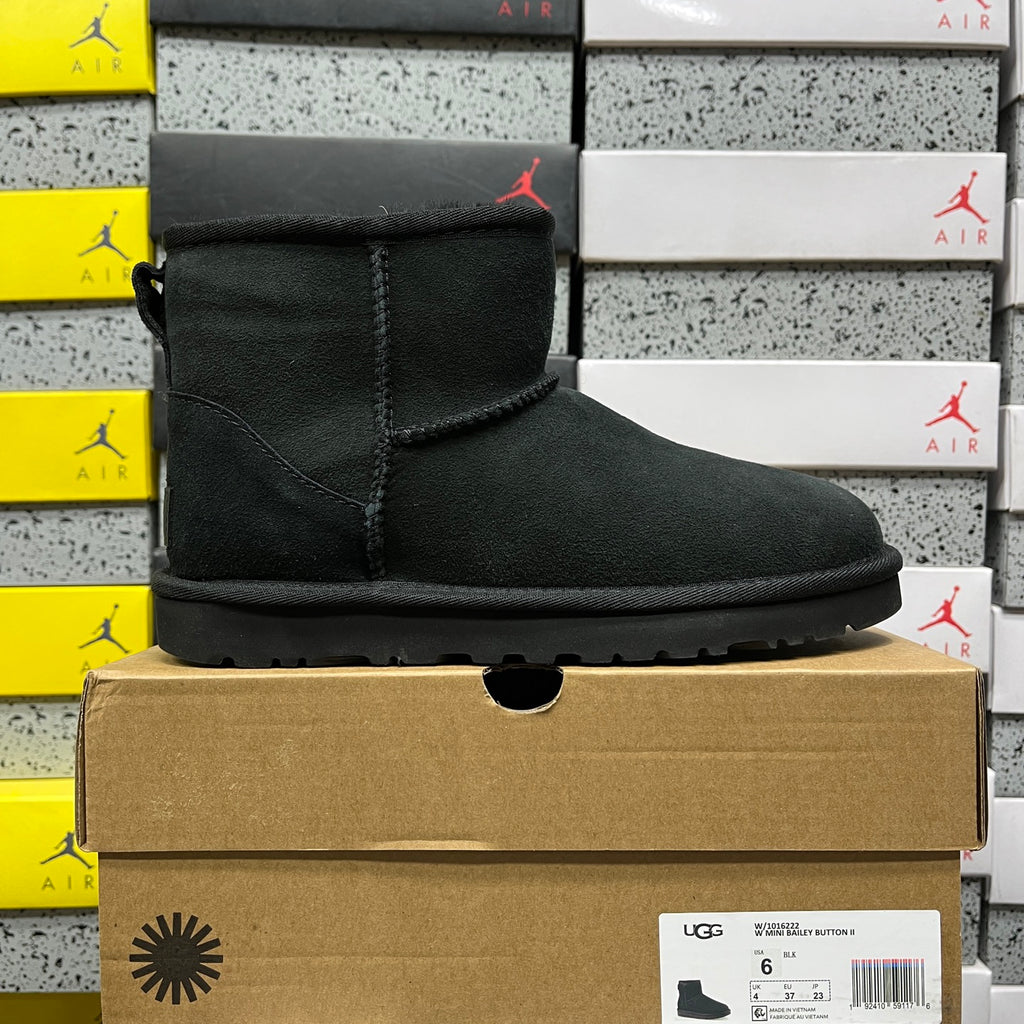 UGG Mid-Calf Snow Boot – Black (Style 1016222) | Sizes 35–40