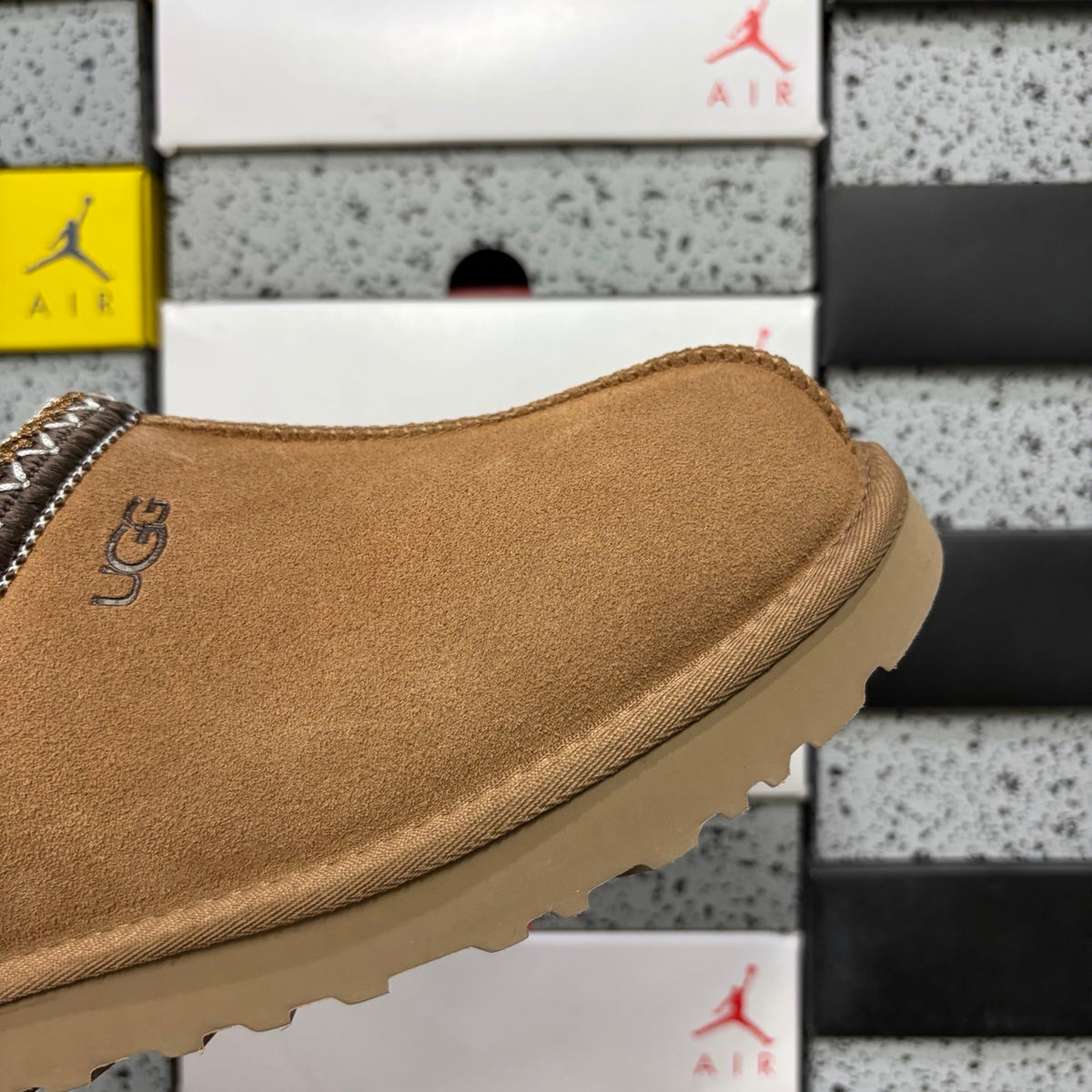 UGG Tazz Ethnic Slipper – Chestnut (Style 5955) | Sizes 35–44