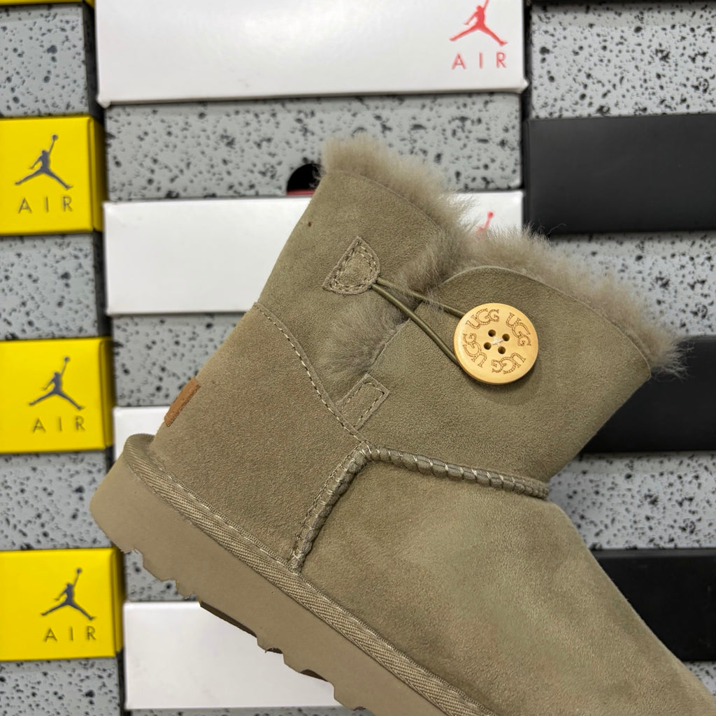 UGG Mid-Calf Boot 6422 – Antelope Brown | Wooden Button | Sizes 35-40