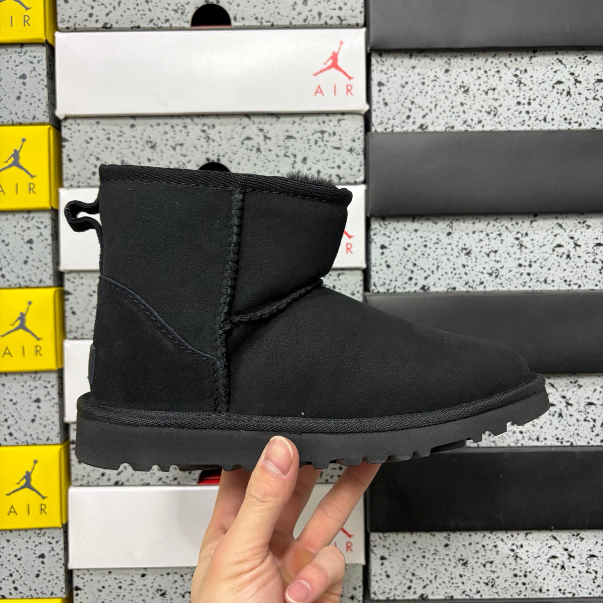 UGG Mid-Calf Boot 6222 – Black | Sizes 35-44