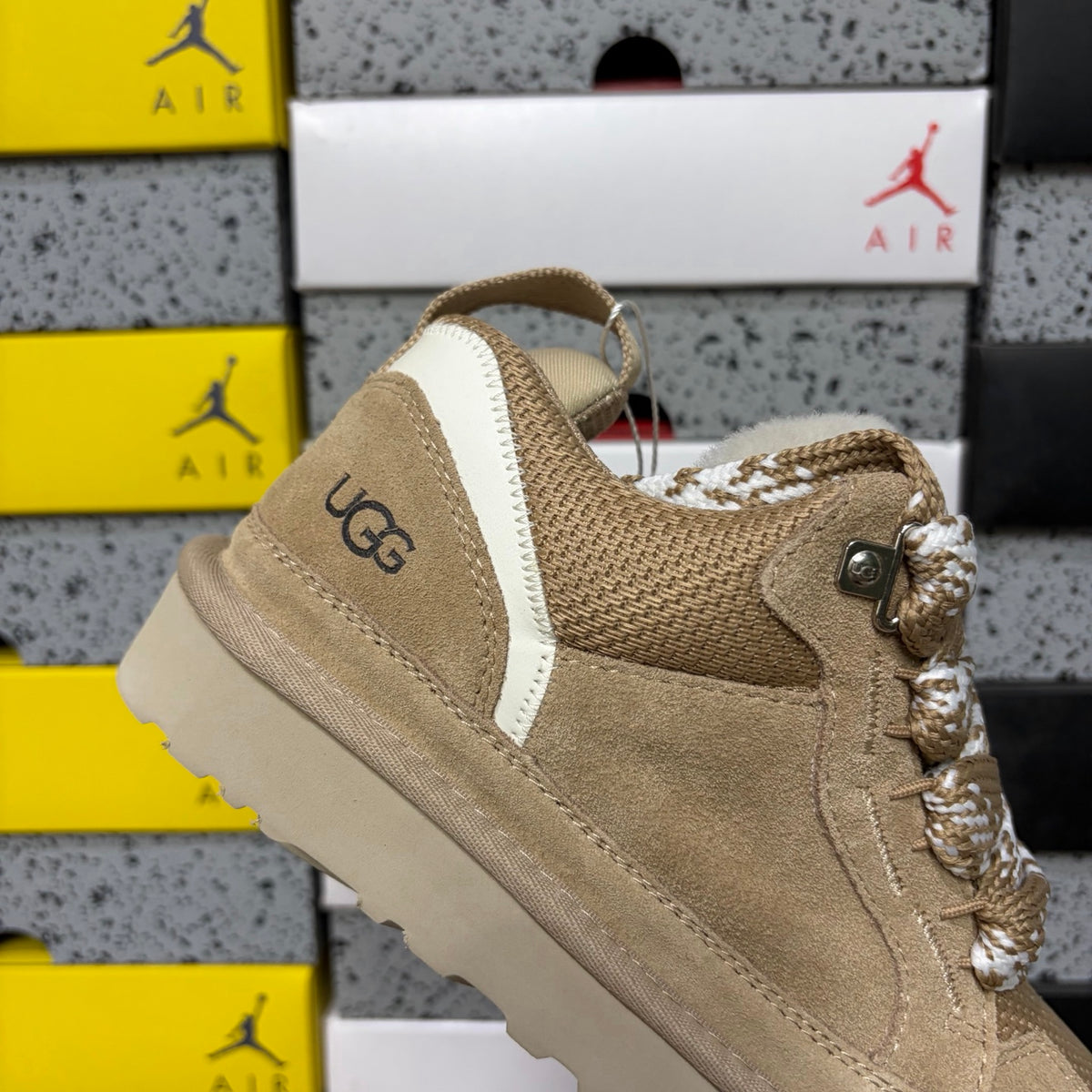 UGG Puffer Shoe – Sand (Style 14403211) | Sizes 35–40