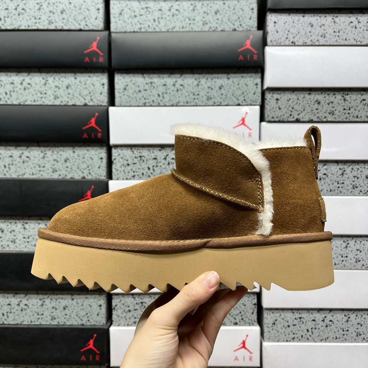 UGG Ayana Platform Boot – Chestnut (Style 1184115) | 5cm Platform | Sizes 35–40
