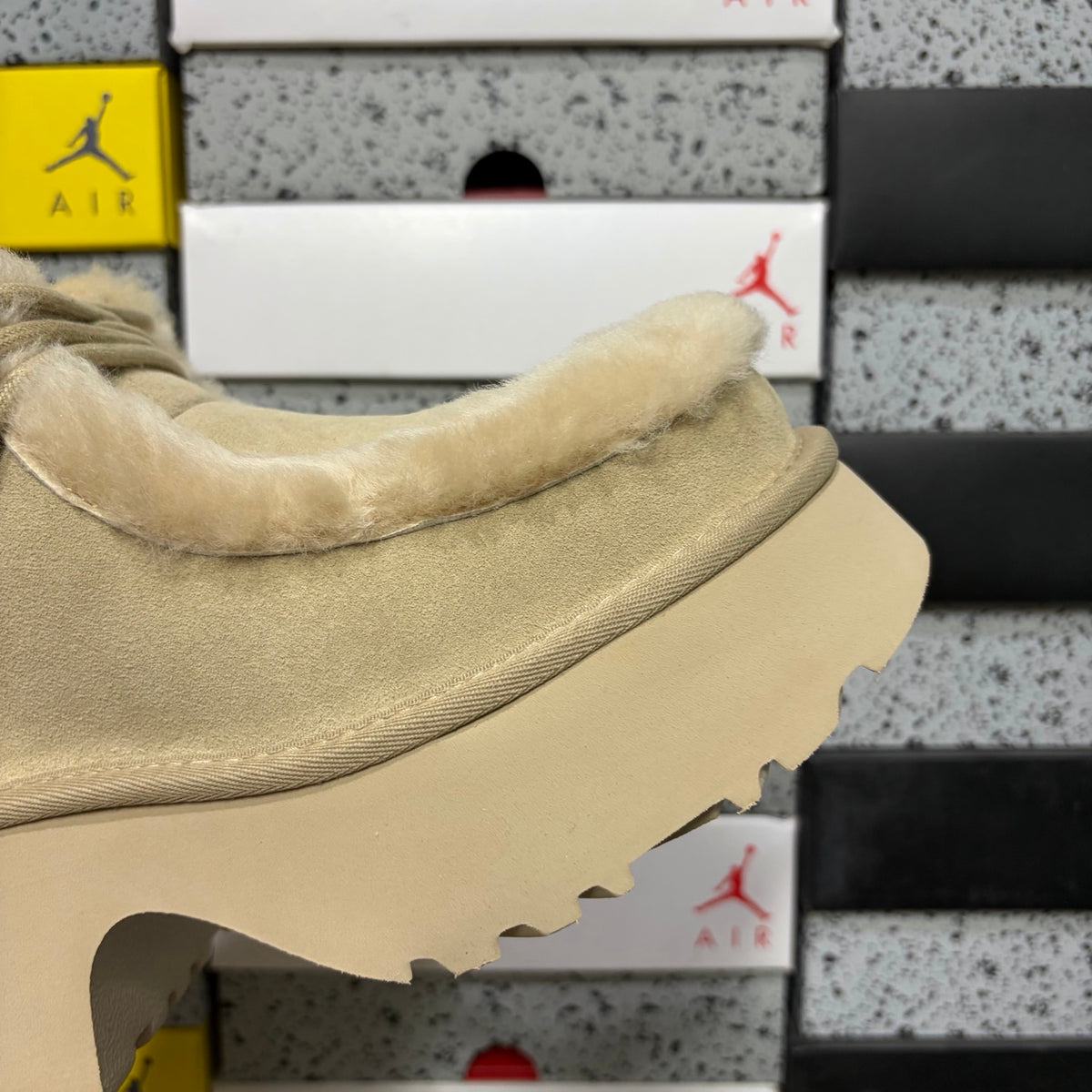 UGG Esme Slipper – Sand (Style W1171532) | Sizes 35–40