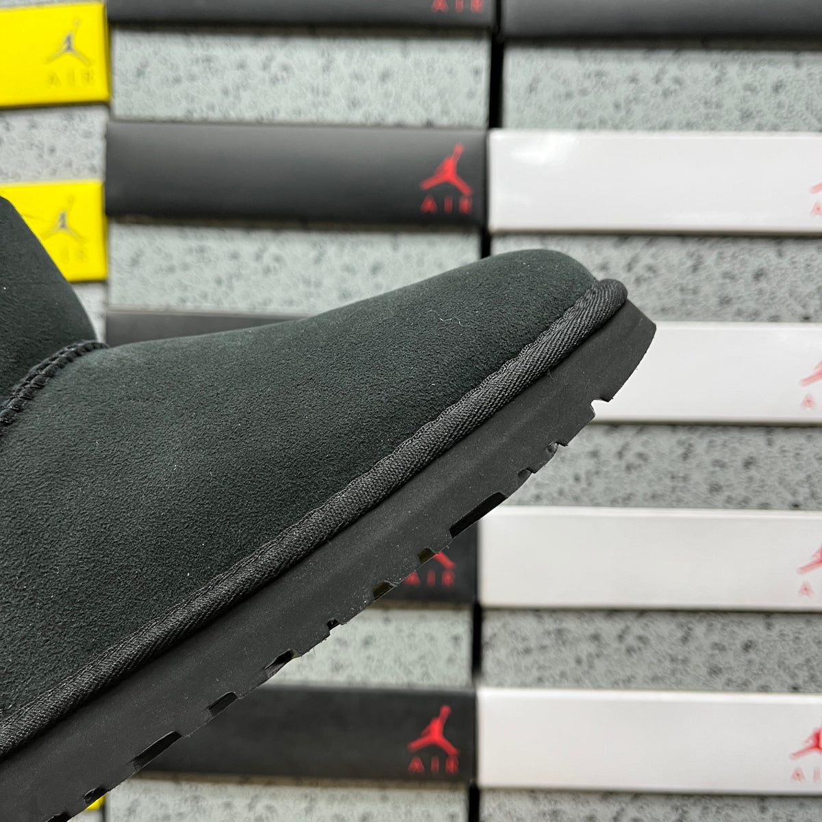 UGG Mid-Calf Snow Boot – Black (Style 1016422) | Sizes 35–40