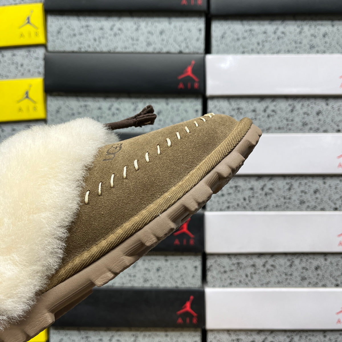 UGG Snow Boot – Light Copper (Style 1180370) | Sizes 35–40