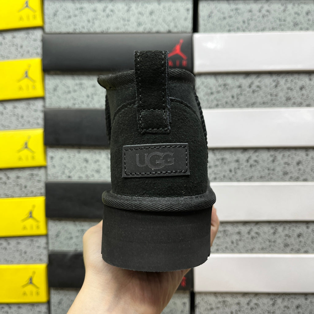 UGG Snow Boot – Black, 3cm Heel (Style 1135093) | Sizes 35–40