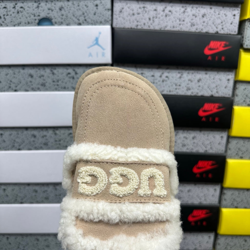 UGG Embroidered Slipper – Khaki (Style 5095) | Sizes 35–40