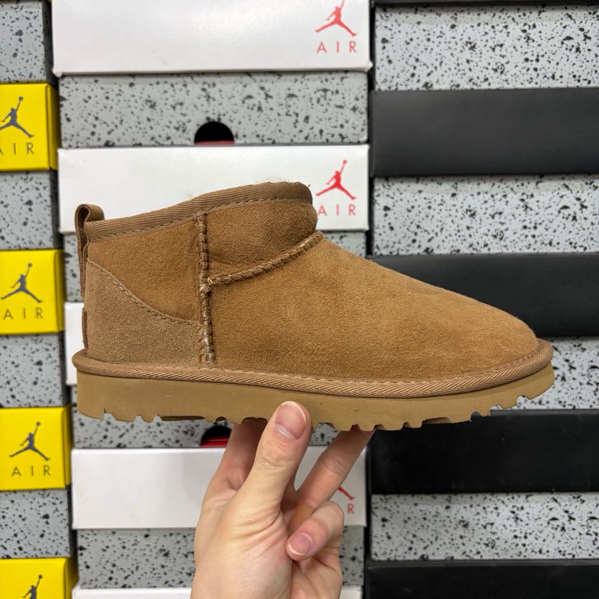 UGG Mini Boot – Chestnut (Style 6109) | Sizes 35–44
