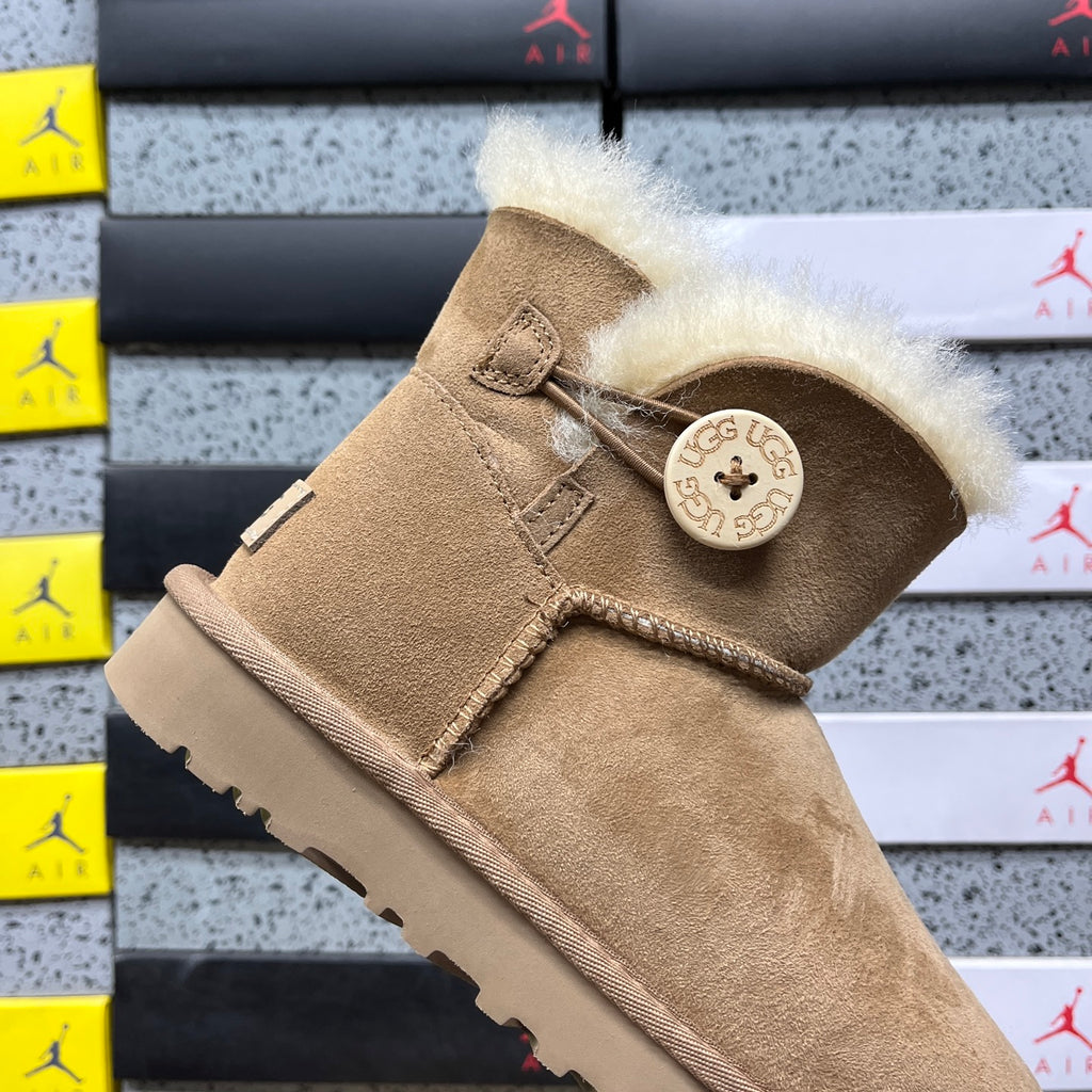 UGG Mid-Calf Snow Boot – Chestnut (Style 1016422) | Sizes 35–40